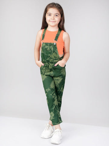 Olive Pure Cotton Printed Sleeveless Dungaree With Pockets & T-Shirt For Girls